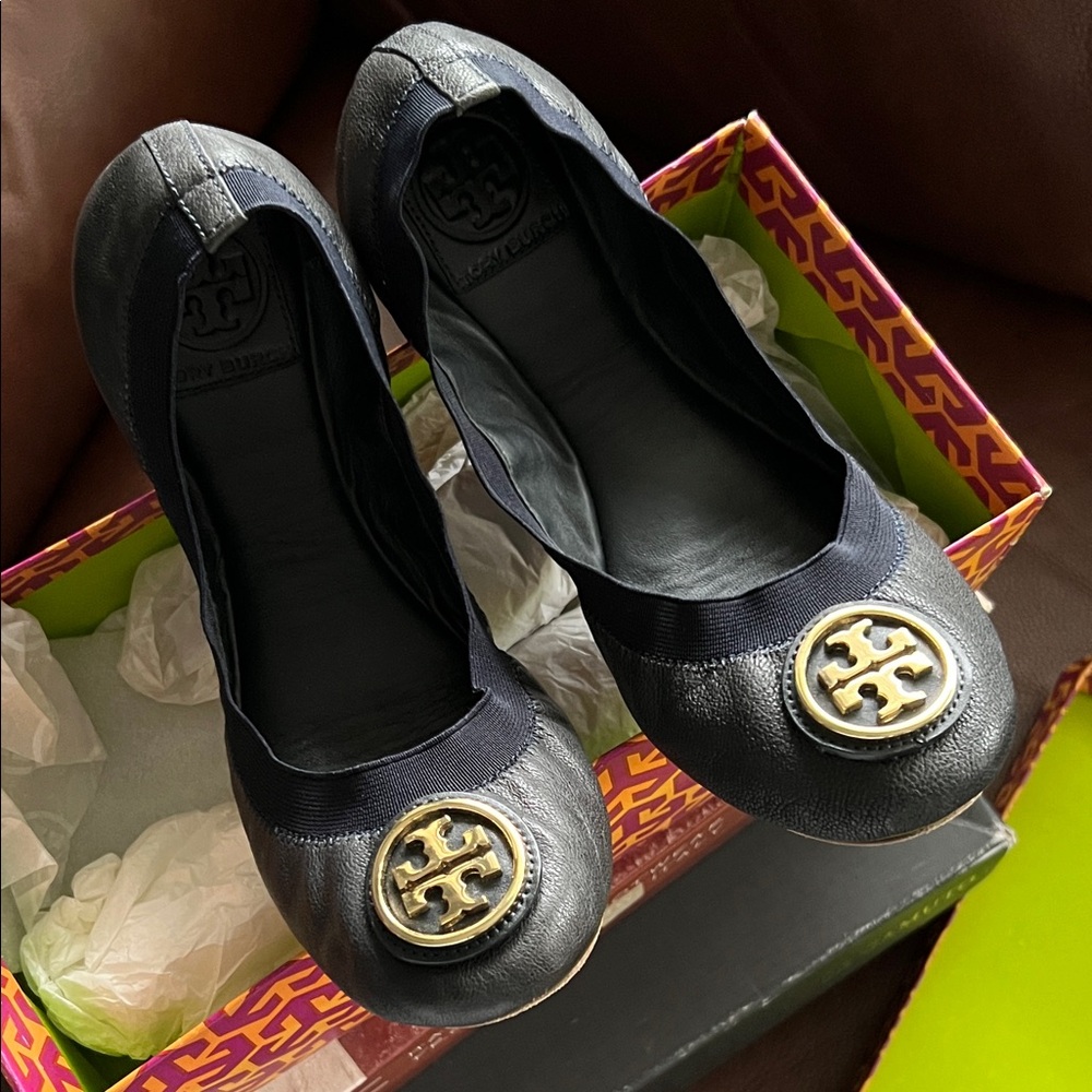 Tory Burch Dark Navy Blue Leather Ballet Flats with Gold Logo Medallion